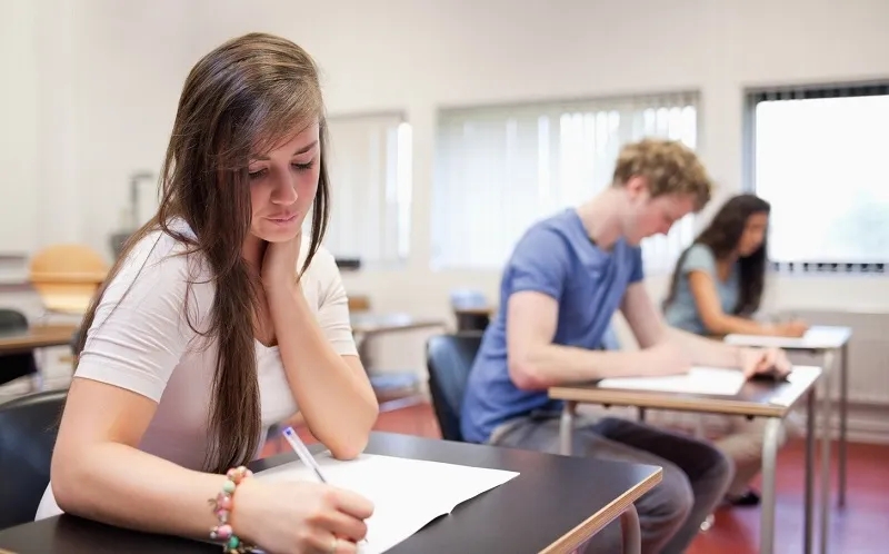 别等高三 / 申请季慌了神！现在学雅思，省下的时间能多拿 2 个竞赛奖